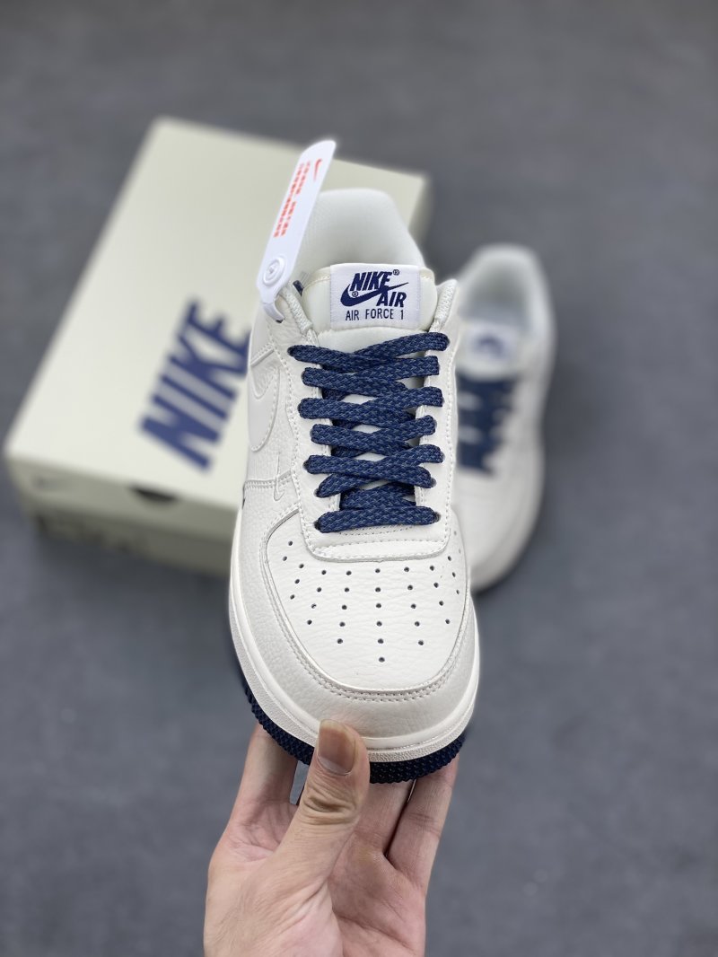 Nike Air Force 1 Low view