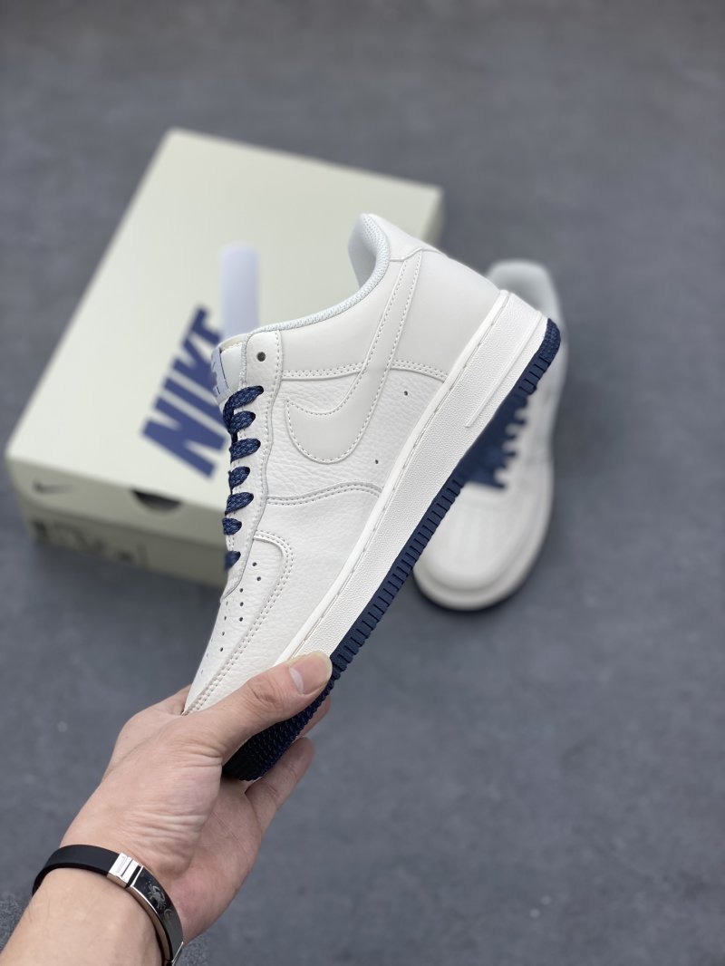 Nike Air Force 1 Low view