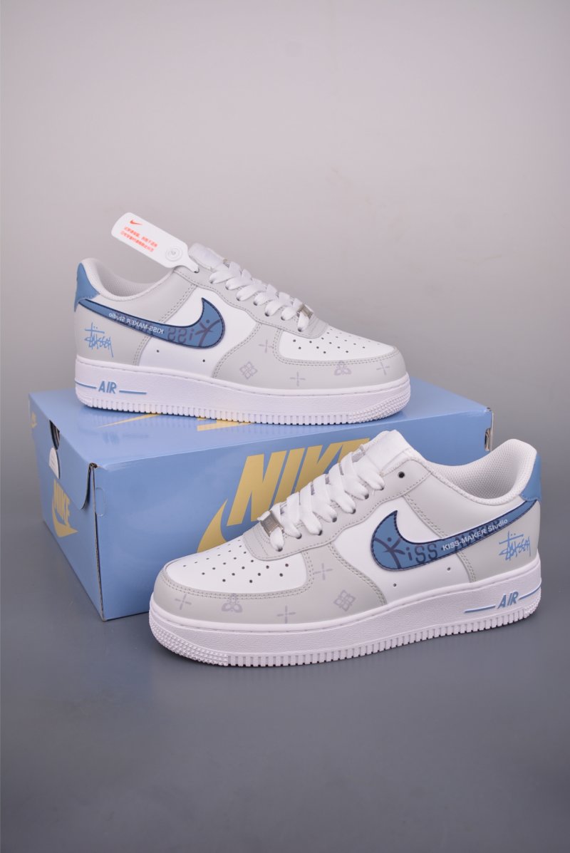 Nike Air Force 1 Low 'Stüssy' view