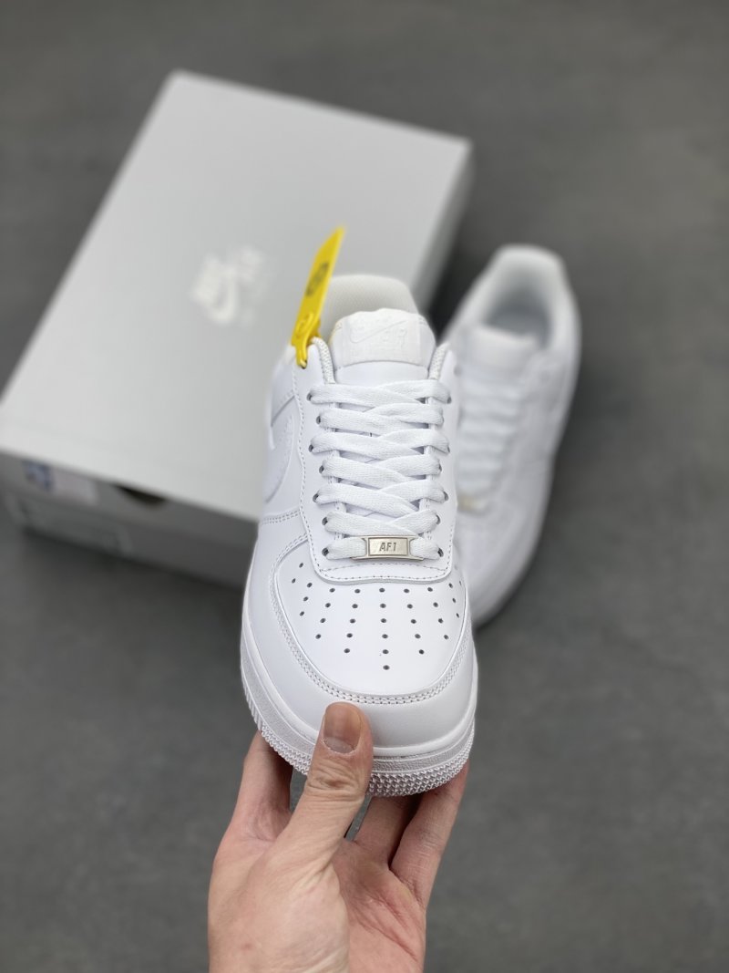 Nike Air Force 1 Mid 'Triple White' view