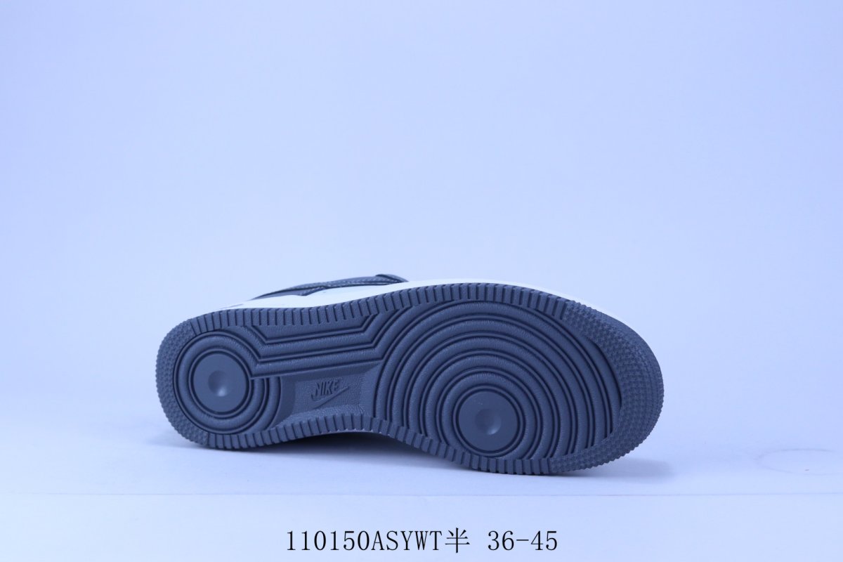 Nike Air Force 1 view