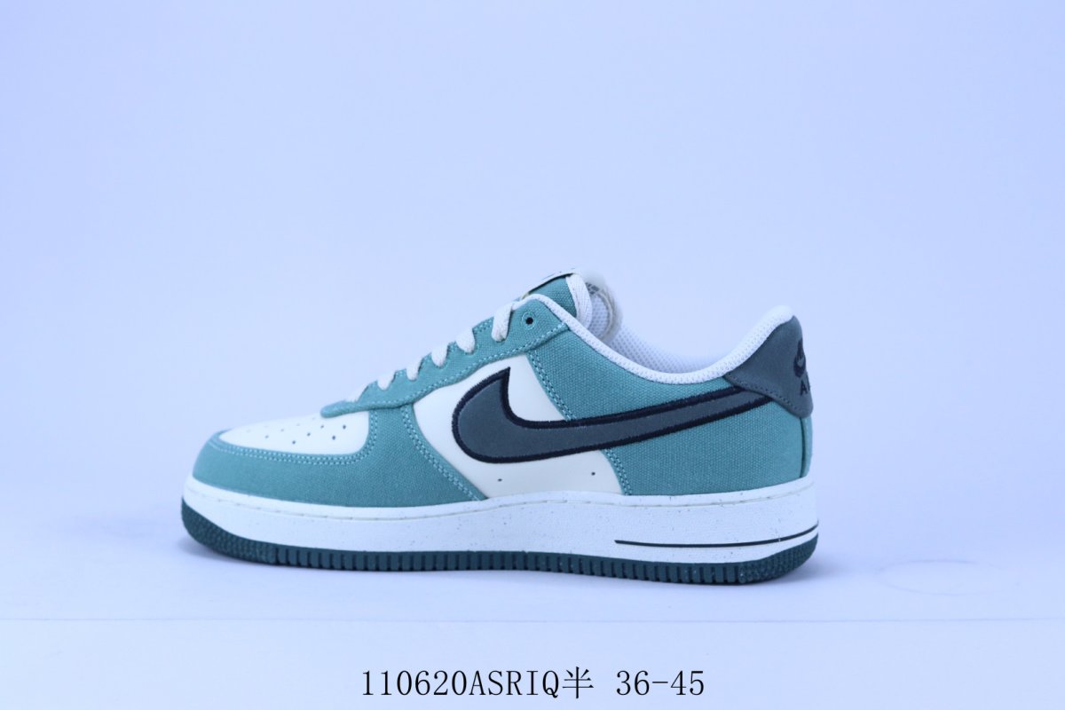 Nike Air Force 1 'White / Green' view