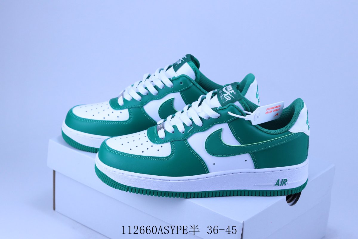 Nike Air Force 1 Low 'White / Green' view