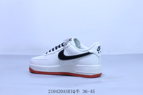 Nike Air Force 1 Low view 2