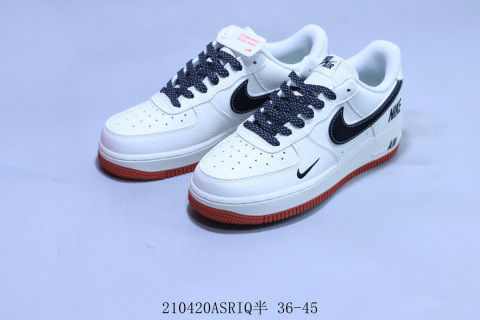 Nike Air Force 1 Low view 5