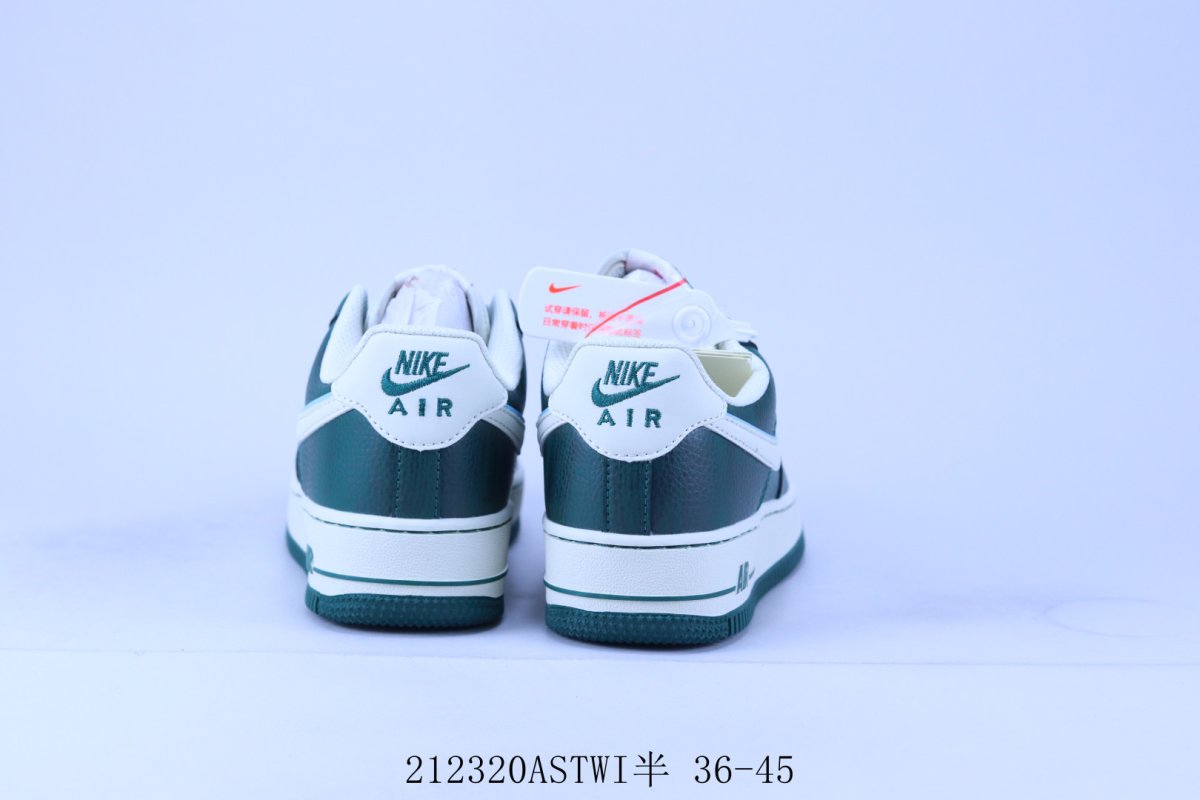 Nike Air Force 1 Low 'White / Green' view