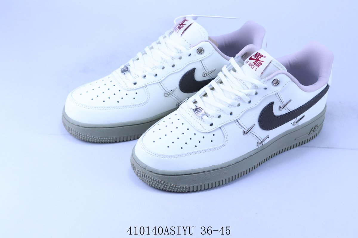 Nike Air Force 1 Low view