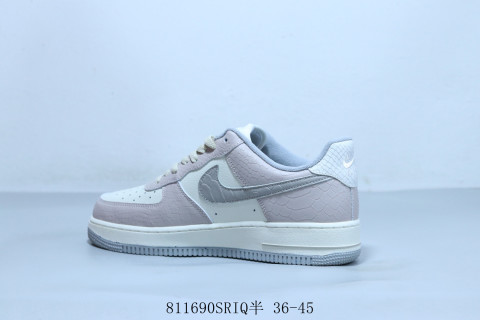 Nike Air Force 1 Low view 2