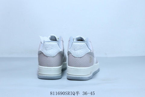 Nike Air Force 1 Low view 3