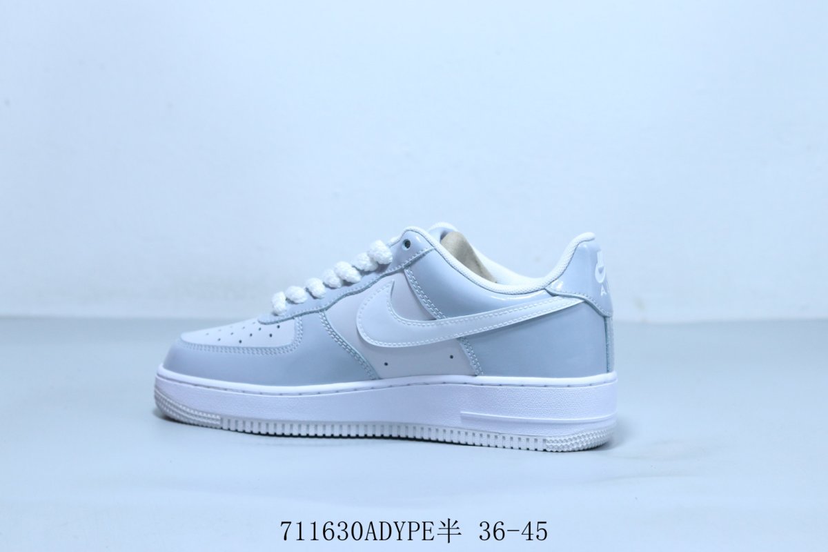 Nike Air Force 1 Low view