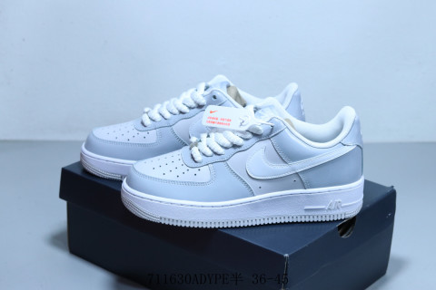 Nike Air Force 1 Low view 6