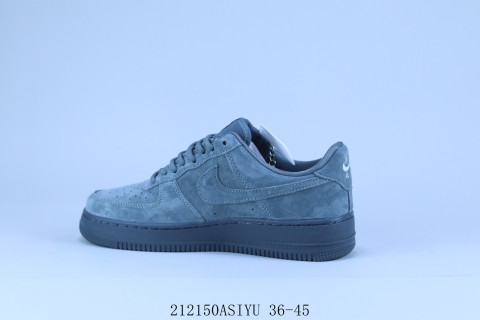 Nike Air Force 1 Low 'Supreme Collaboration' view 2