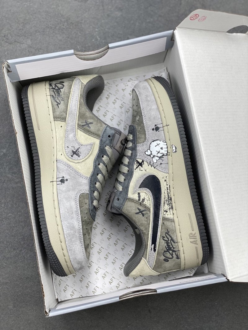 Nike Air Force 1 Low 'Dark Skull' view