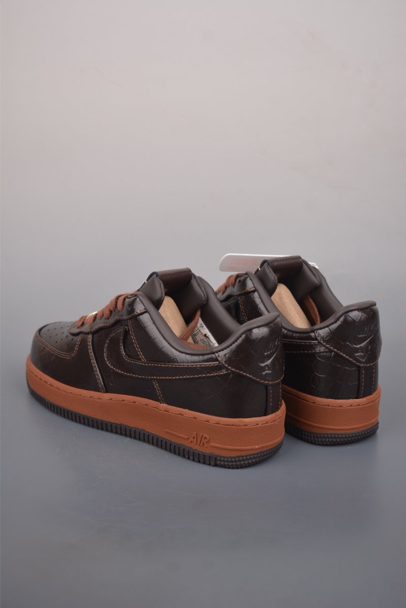 Nike Air Force 1 Low view