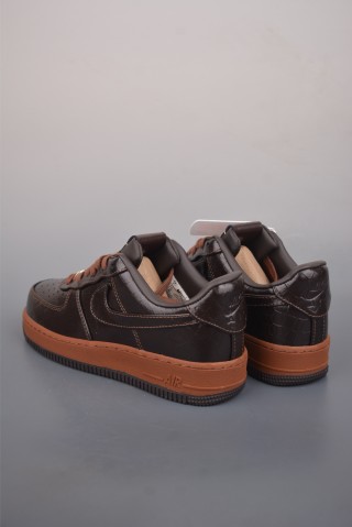 Nike Air Force 1 Low view 2
