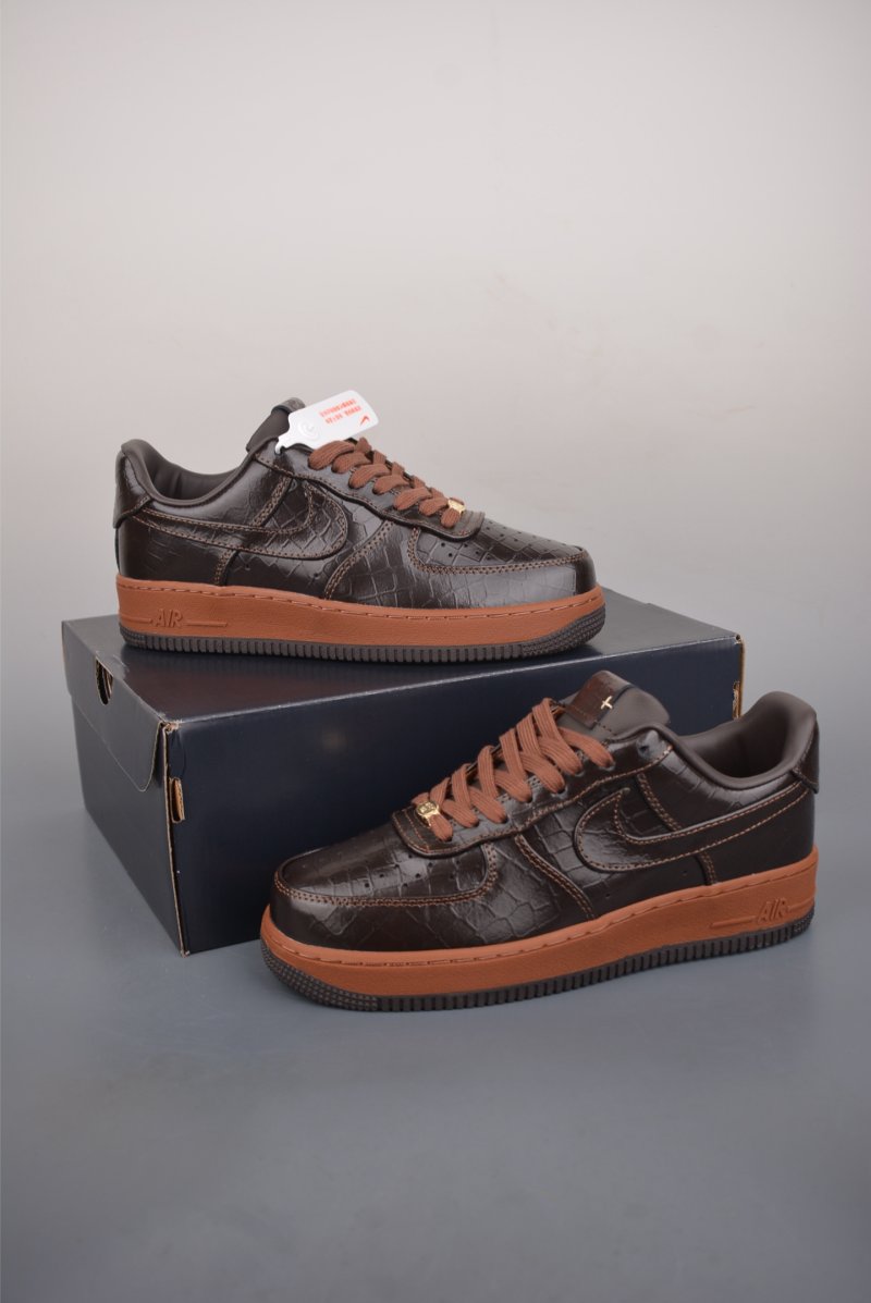 Nike Air Force 1 Low view