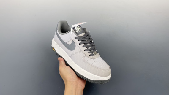 Nike Air Force 1 Low view 7