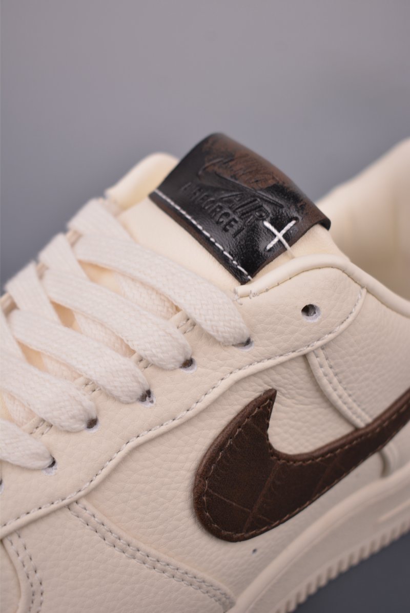 Nike Air Force 1 Low view