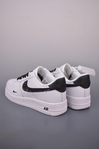 Nike Air Force 1 Low 'White / Black Splatter' view 2
