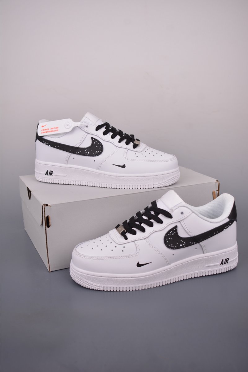 Nike Air Force 1 Low 'White / Black Splatter' view