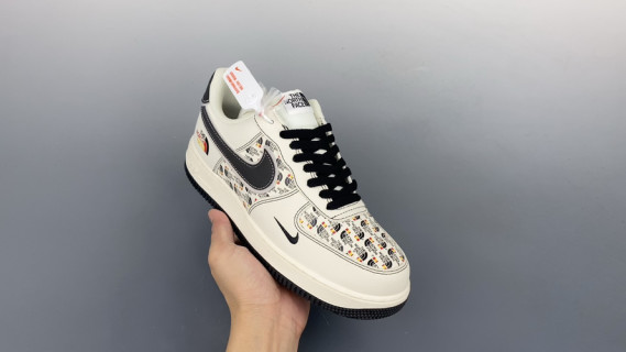 Nike Air Force 1 Low 'North Face Collaboration' view 1