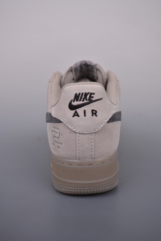 Nike Air Force 1 Low view 4