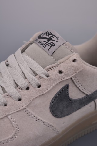 Nike Air Force 1 Low view 7
