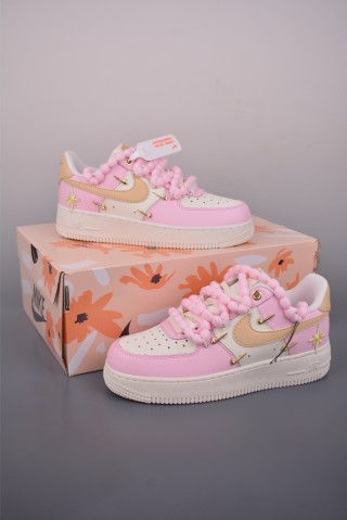 Nike Air Force 1 Low 'Pink' view 5