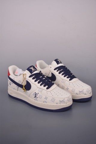 Nike Air Force 1 Low view 1