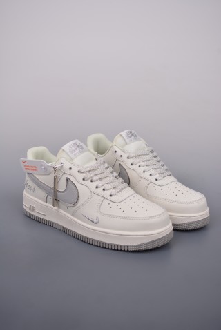 Nike Air Force 1 Low view 1