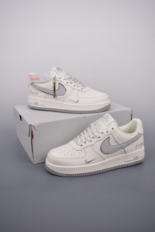 Nike Air Force 1 Low view 5