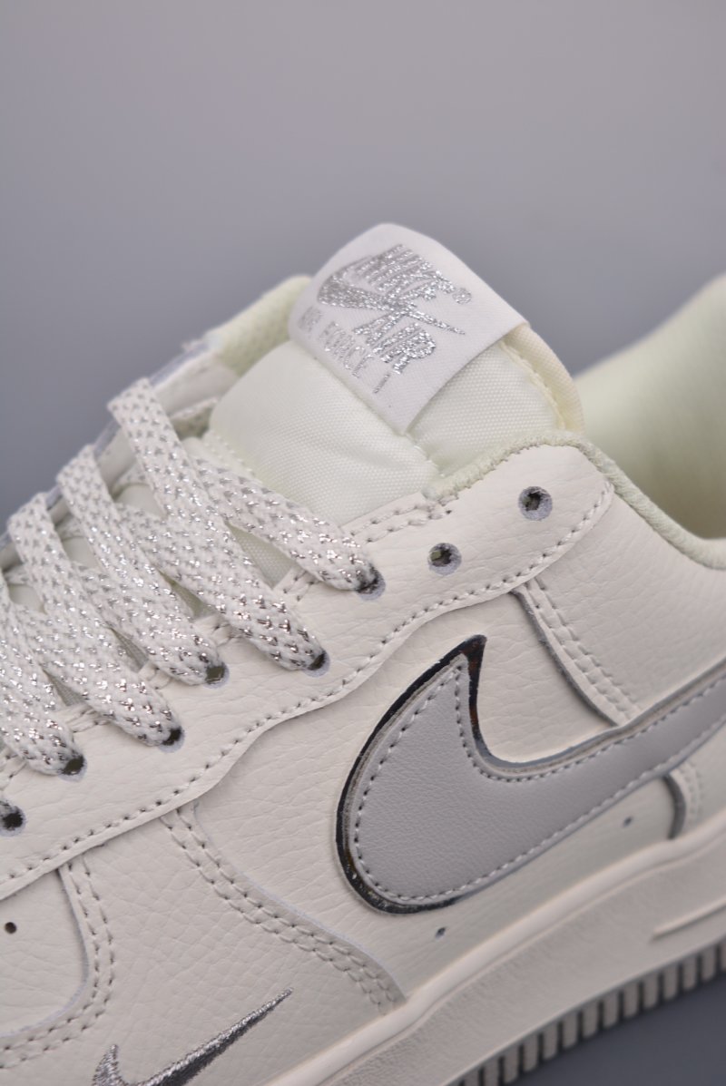 Nike Air Force 1 Low view