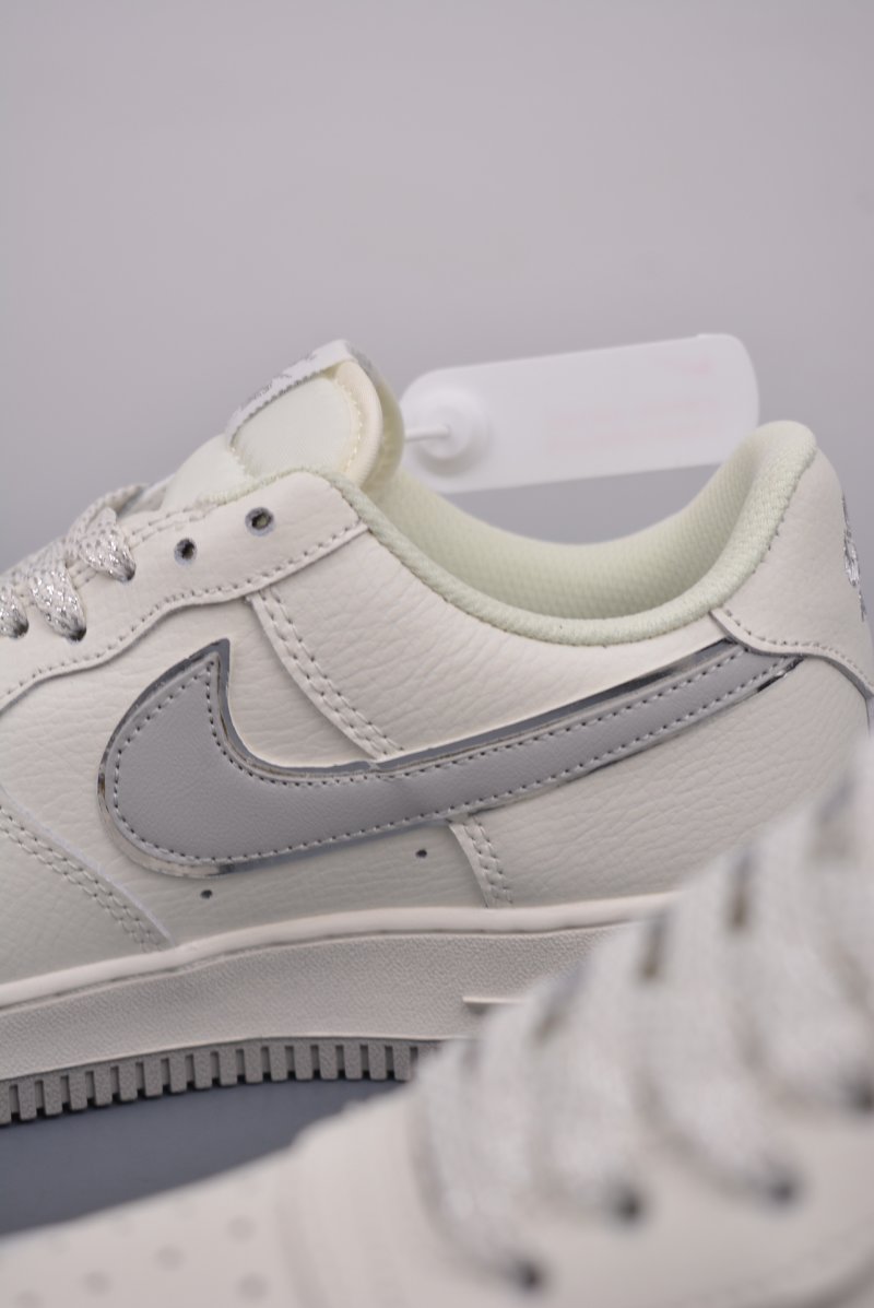 Nike Air Force 1 Low view