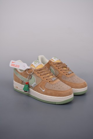 Nike Air Force 1 Low 'Suede Christmas' view 1
