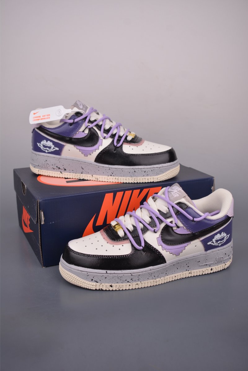 Nike Air Force 1 Low 'Pixel Cloud' view