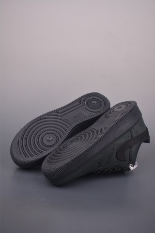 Nike Air Force 1 Low view 3