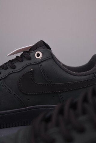 Nike Air Force 1 Low view 8