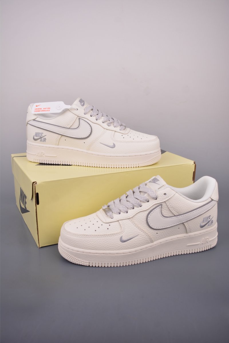 Nike Air Force 1 Low view