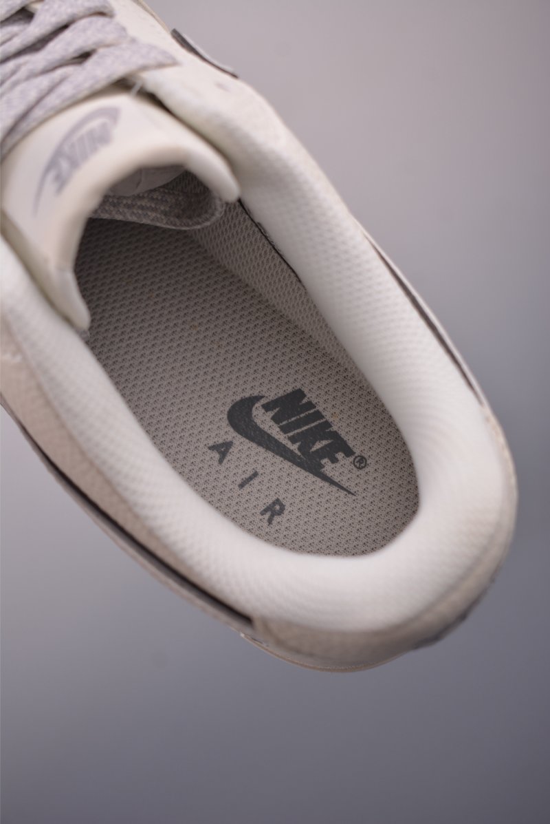 Nike Air Force 1 Low view