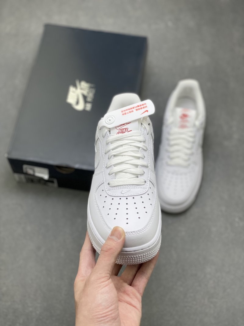 Nike Air Force 1 Low 'Gold' view