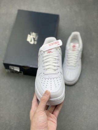 Nike Air Force 1 Low 'Gold' view 2
