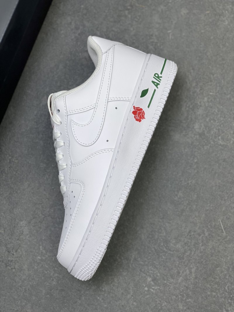 Nike Air Force 1 Low 'Gold' view