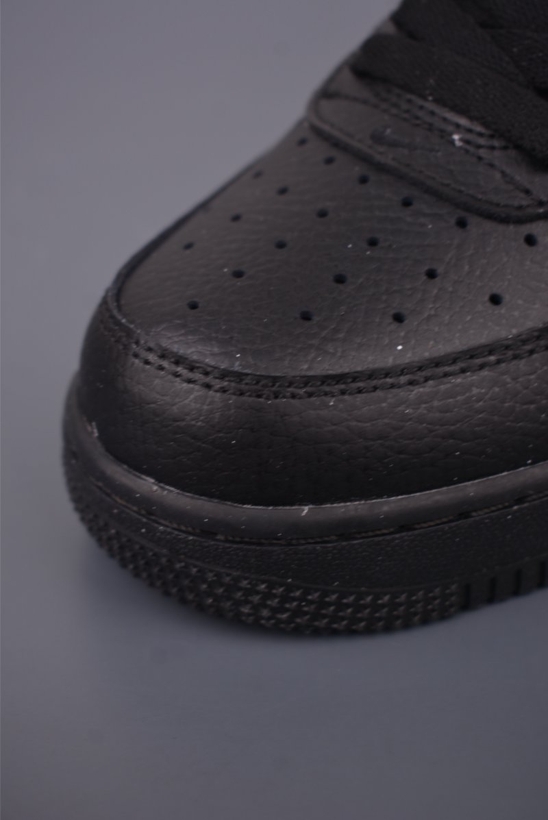 Nike Air Force 1 Low 'Black / White Splash' view