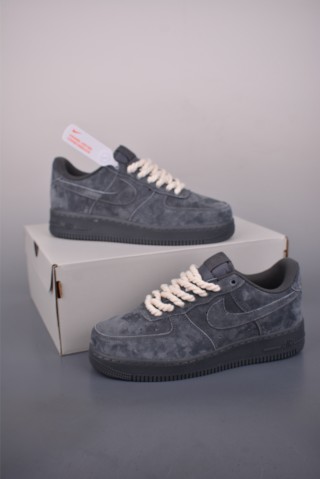 Nike Air Force 1 Low view 5