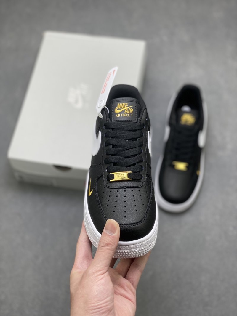 Nike Air Force 1 Low 'Gold' view