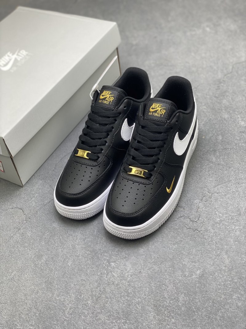 Nike Air Force 1 Low 'Gold' view