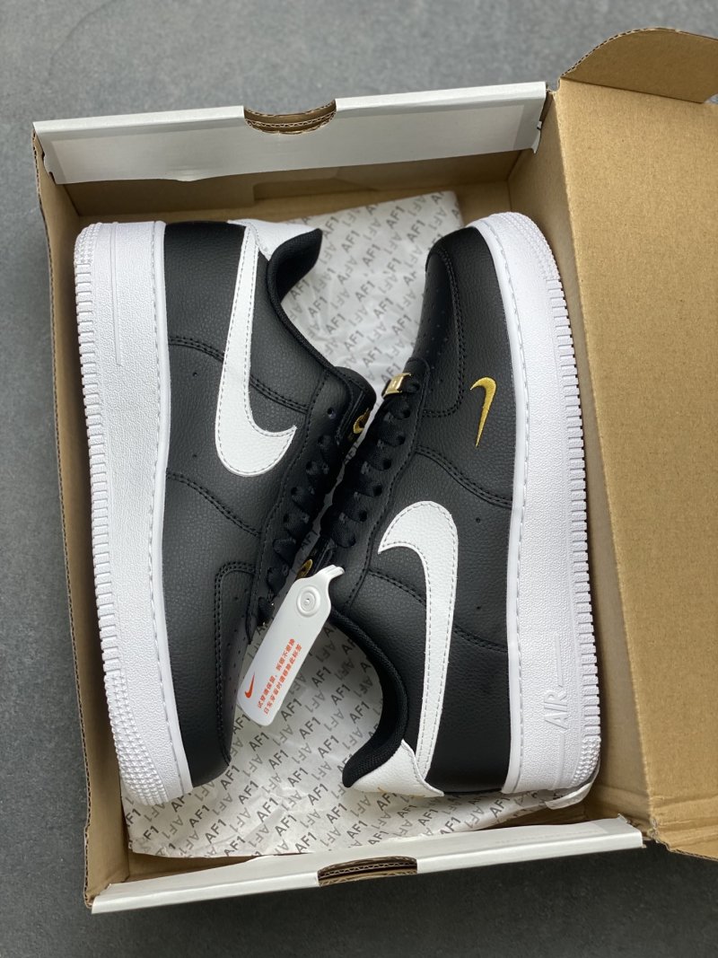 Nike Air Force 1 Low 'Gold' view