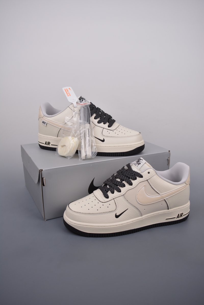 Nike Air Force 1 Low 'Pearl Black' view