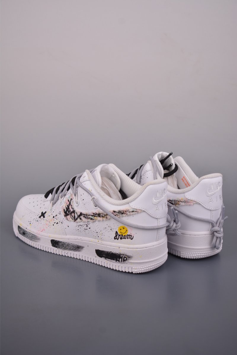 Nike Air Force 1 Low 'Wild Sketch' view