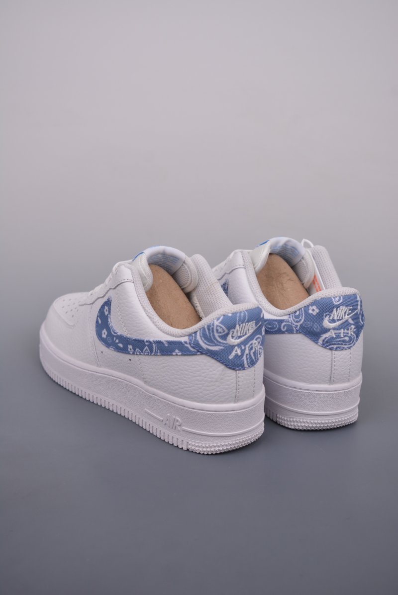 Nike Air Force 1 Low view